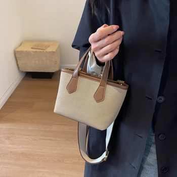 Parduodami moteriški krepšiai 2023 Aukštos kokybės naujos mados retro pleistras Advanced Sense Messenger krepšys Didelės talpos rankinė