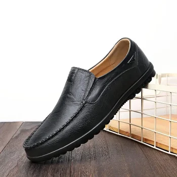 2023 plius dydis Doug batai Vyriški korėjietiško stiliaus madingi kvėpuojantys loaferiai Casual Social Smart Guy batai keturiems sezonams