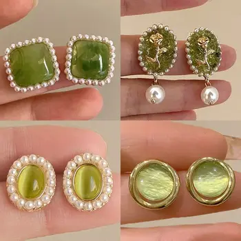 prancūziški vintažiniai perlų žali opaliniai auskarai Moteriški nauji madingi smeigtukų auskarai Nišinio dizaino auskarai Dovana