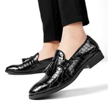 Vyriški batai 2023 m. ruduo Nauja verslo oficiali apranga Britų tendencijos visiškai derantys laisvalaikio sporto lentos batai Vyriški juodi odiniai batai
